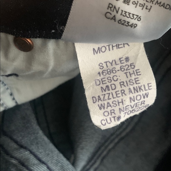 Mother Mid Rise Dazzler Ankle in Now Or Never Stretch Crop Jeans Size 28 - Picture 7 of 8